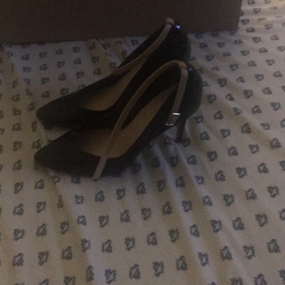 Shoes - Picture 2 of 2